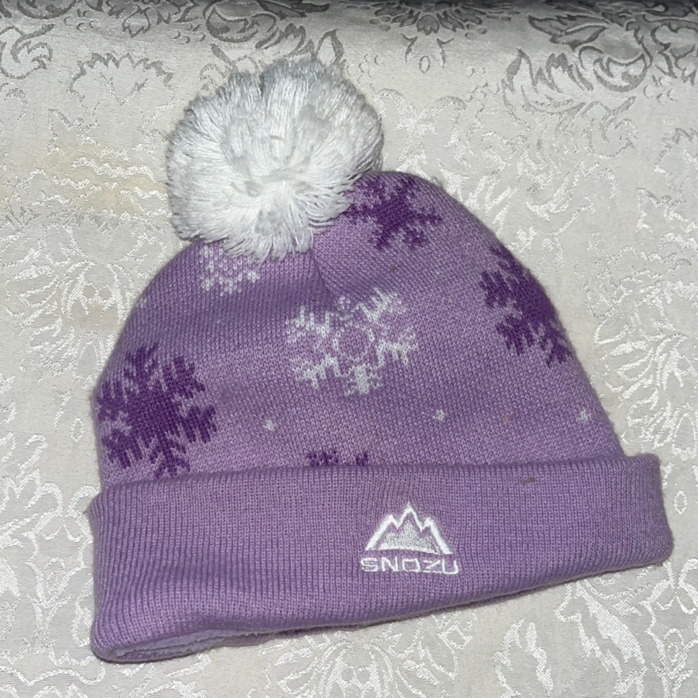 Kids Size 4T/5/6 Snozu Winter Hat.